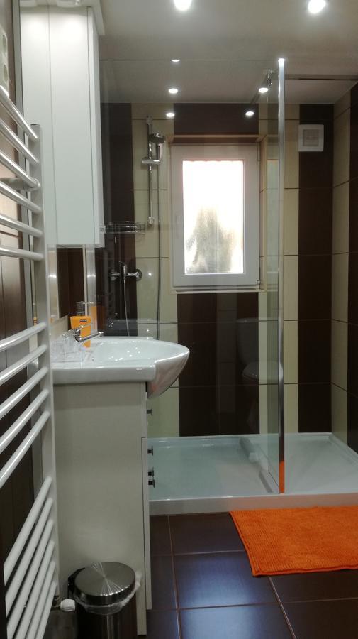 Keri Vendeghaz Apartment Mosonmagyarovar Exterior photo